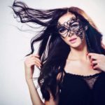 Top Model w sesji zdjęciowej akcji charytatywnej źBiżuteria dla WOŚP”