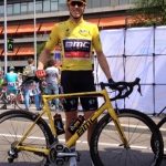 Rohan Dennis i jego żółty BMC teammachine SLR01