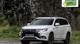 Mitsubishi Outlander PHEV SUV-em roku 2015!