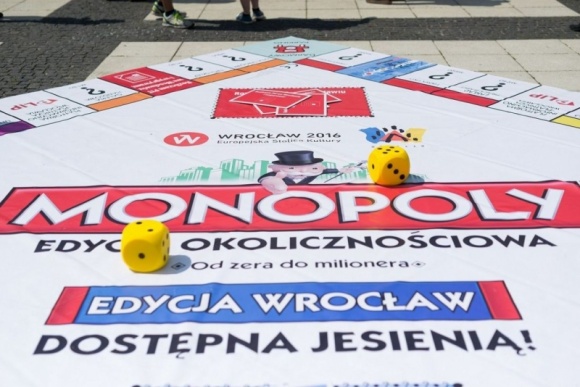 Dwie plansze Monopoly specjalnie dla Wrocławia