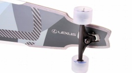 Longboard od Lexusa