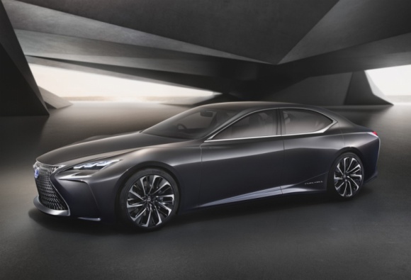 Wodorowy Lexus w sprzedaży już w 2020 roku
