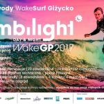 Wirtuozi fal na rozświetlonym Kanale Giżyckim, czyli nocne zawody wakesurfowe