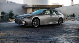 Lexus LS F w próbach drogowych