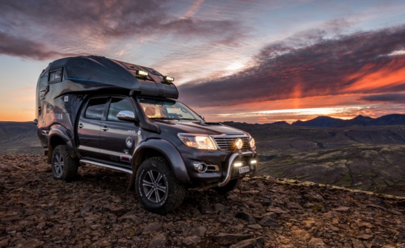 Terenowy kamper Hilux Expedition V1 – samochód do spełniania marzeń