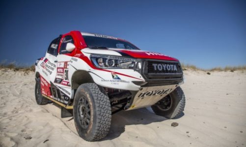 Toyota Gazoo Racing wystawi trzy Hiluxy w Rajdzie Dakar