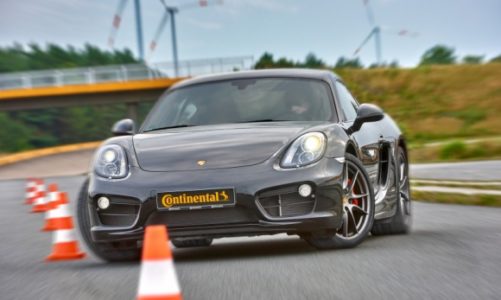Continental prowadzi w testach opon letnich
