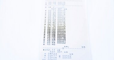 Bruksela znowu przygląda się inteligentnym tachografom