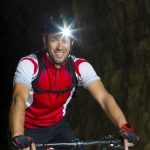 Sport jesienią. Jak dobrać odzież i sprzęt?