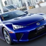 Jeremy Clarkson fanem Lexusa LFA.
