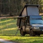 Toyota Land Cruiser 100 kamper – idealny samochód wyprawowy