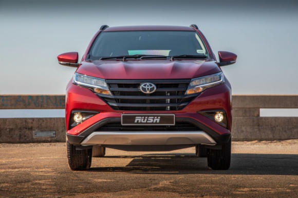 Kompaktowe SUV-y Toyoty z różnych stron świata