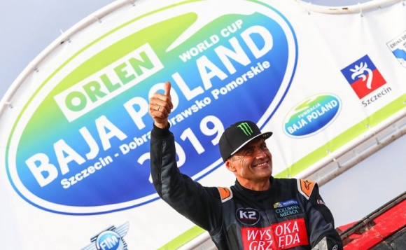 Odmrażanie motorsportu – wywiad z Krzysztofem Hołowszczycem