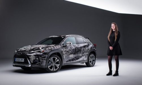 Lexus UX z pióropuszem. Kolejny nietypowy projekt