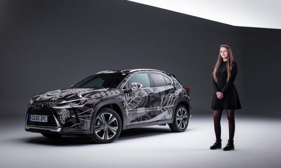 Lexus UX z pióropuszem. Kolejny nietypowy projekt