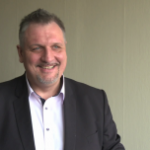 Zakochani powinni przechodzić bez pośpiechu przez wszystkie fazy znajomości. Pozwoli to uniknąć rozczarowania drugą osobą
