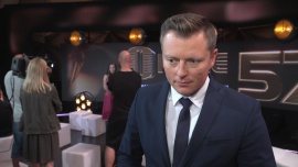 Rafał Brzozowski: Wracam po długiej przerwie z singlem „Dżentelmen”. Obserwuję również relacje damsko-męskie i muszę stwierdzić: savoir-vivre’u już nie ma