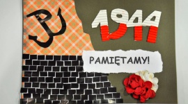 Powstańcy dzieciom ? wyjątkowy dialog międzypokoleniowy Film, LIFESTYLE - ?Dziękujemy za wolność? ? przeczytali uczestnicy Powstania Warszawskiego na kartkach przygotowanych przez dzieci z 31 polskich szpitali. Teraz powstanie film edukacyjny, pokazujący ponadczasowe doświadczenia pokoleń oraz walkę o życie w dwóch kontekstach.