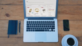 E-mail ReTargeting - skuteczność i niezwykły potencjał BIZNES, Media i PR - Forma treści wiadomości e-mail wysyłanych w Polsce jest bardzo skromna i pozostawia wiele do życzenia. W rezultacie odbiorcy nie klikają w wiadomość i szybko usuwają niechciany e-mail.