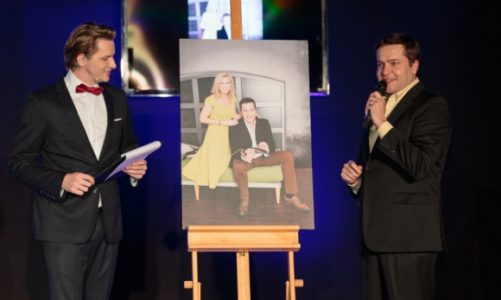 Kalendarz pełen gwiazd. Gzella wspiera Stowarzyszenie ?SOS Wioski Dziecięce?