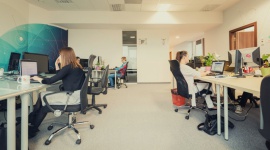 Czego wciąż nie rozumiemy w Inbound Marketing? BIZNES, Media i PR - Inbound Marketing to nowy standard działań marketingowych dla każdej współczesnej marki. Zrozum, w jaki sposób Inbound może wspierać sprzedaż firmy, poznając zasady jego działania - od użytkowników poszukujących produktów w wyszukiwarkach aż po ich zakupy na stronie.