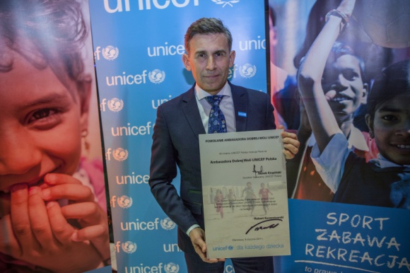 Robert Korzeniowski nowym Ambasadorem Dobrej Woli UNICEF Gwiazdy, LIFESTYLE - Do grona Ambasadorów dołączył Robert Korzeniowski, światowej sławy sportowiec, lekkoatleta, wielokrotny mistrz olimpijski, od 10 lat zaangażowany w działalność UNICEF.