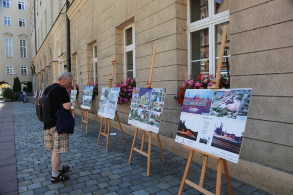 Opole na jeden dzień stanie się światową stolicą architektury BIZNES, Kultura - W dniu 30 czerwca br. Plac Wolności (zielony plac koło fontanny) w Opolu stanie się centralnym miejscem obchodów Światowego Dnia Architektury.