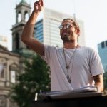 JIMEK wystąpił z Młodą Polską Filharmonią na Placu Grzybowskim