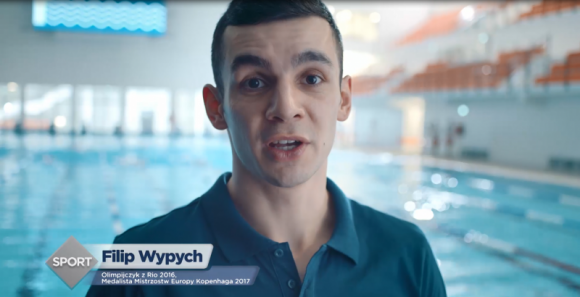 Olimpijczyk Filip Wypych w kampanii reklamowej NeoMag Skurcz BIZNES, Media i PR - Filip Wypych ? polski olimpijczyk i brązowy medalista Mistrzostw Europy w pływaniu stylem dowolnym został twarzą kampanii reklamowej suplementu diety Neomag Skurcz. Kampania reklamowa z udziałem sportowca ruszyła 17 stycznia 2018 r.