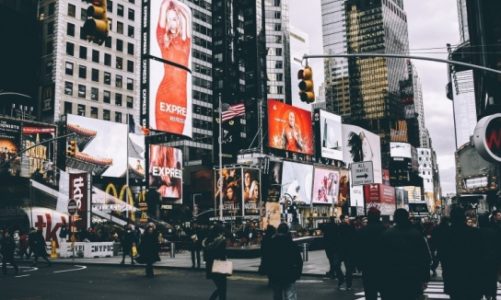 Potencjał reklamy DOOH i jej wpływ na odbiorcę