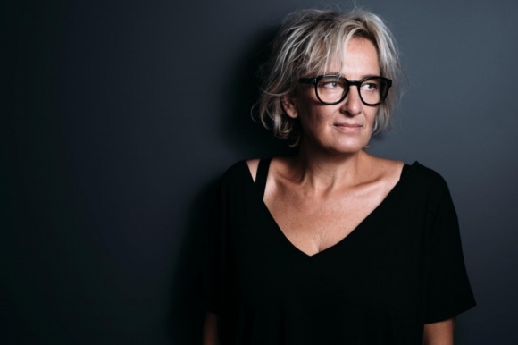 Reżyseria ? męski świat? Już nie! BIZNES, Kultura - Kobiety w świecie filmu przekazują niezwykle cenne wartości, ogromną wrażliwość i wyczucie piękna. Coraz więcej młodych dziewczyn z odwagą podbija globalne sceny, nie tylko w roli aktorek, ale również reżyserek, scenografek czy producentek filmów kinowych czy reklamowych.