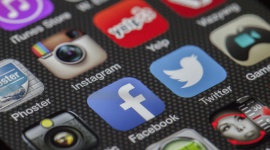 Kampania mobilna - tips&tricks BIZNES, Media i PR - Według raportu Digital in 2017: Global Overview, 46% populacji na świecie łączy się z Internetem za pomocą smartfonów. Takie statystyki są dowodem na to, że mobile ma ogromny potencjał marketingowy. Jak zatem zaplanować skuteczną kampanię mobilną?