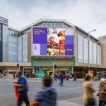 Biznesy, które najchętniej korzystają z cyfrowej reklamy DOOH