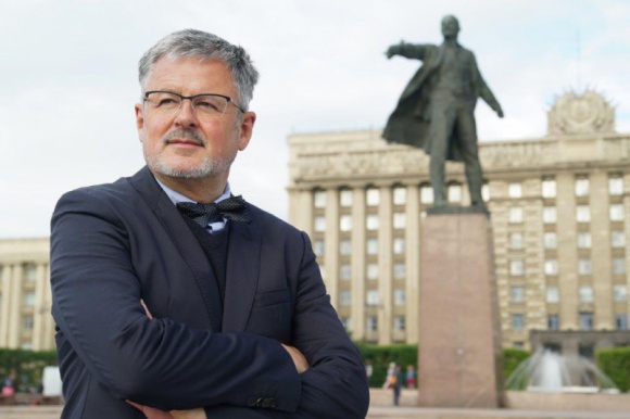 Fascynujące dzieje Europy w nowym dokumencie Polsat Viasat History Film, LIFESTYLE - Tysiące lat historii opowiedziane w sześciu niesamowitych odcinkach. 20 sierpnia o godzinie 21.00 Polsat Viasat History rozpocznie wyświetlanie serialu dokumentalnego ?Dzieje Europy?.