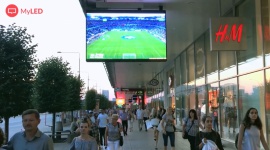 Kampania tu i teraz, czyli o możliwościach i efektach real time marketingu BIZNES, Media i PR - Tworzenie treści w czasie rzeczywistym, możliwość monitorowania, dopasowanie spotów do miejsca i czasu jego wyświetlenia - to jedne z kluczowych i najbardziej atrakcyjnych możliwości z punktu widzenia reklamodawców w bieżącym roku. Jak robią to najlepsi?