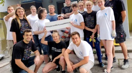Laveo wspiera studencki remont placówki Wsparcia Dzieci i Rodzin z Łodzi BIZNES, Media i PR - O młodym pokoleniu nie zawsze mówi się dobrze. Często słychać, że są roszczeniowi, unikający zobowiązań, niestali. Na szczęście, stereotypy są po to, aby je przełamywać. Z powodzeniem robią to studenci z Koła Młodych Polskiego Związku Inżynierów i Techników Budownictwa (...)