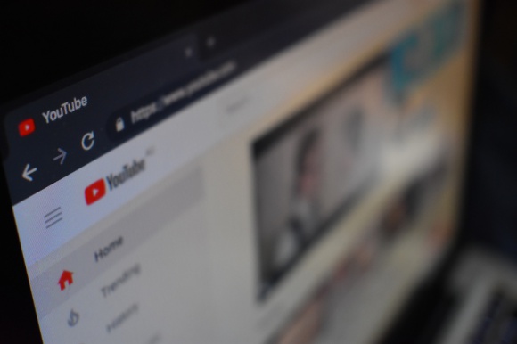Branża reklamy online buduje przyjazne środowisko dla użytkowników internetu BIZNES, Media i PR - Coalition for Better Ads to międzynarodowa inicjatywa szeregu firm, której jednym z celów jest standaryzacja formatów reklamowych dostępnych w internecie, w tym przede wszystkim wyeliminowanie tych reklam, które uważane są za natarczywe i irytujące z perspektywy konsumentów.