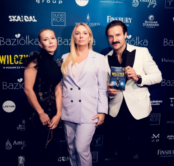 Najgorętsza literacka premiera roku! Książka, LIFESTYLE - 26. sierpnia w STUDIO SKANDAL miała miejsce premiera książki Sylwii Koperskiej ?Wilczyca. W pogoni za wolnością?.