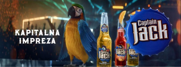 ?Kapitalna impreza? ? nowy spot i platforma komunikacyjna Captain Jack BIZNES, Media i PR - Ruszyła nowa platforma komunikacyjna Captain Jack, której zwiastunem jest spot ?Kapitalna Impreza?. Piwo o smaku rumu patronuje zabawie w stylu, jaki znamy z czasów sprzed epidemii ? nie tylko na kameralnej domówce, ale także podczas podróży po mieście i nocnych klubach.